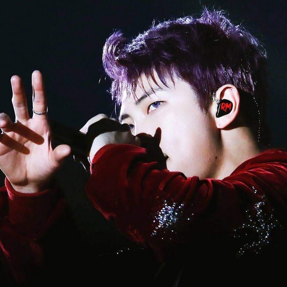 Meet your Posher, Emily - Picture 1 of 1